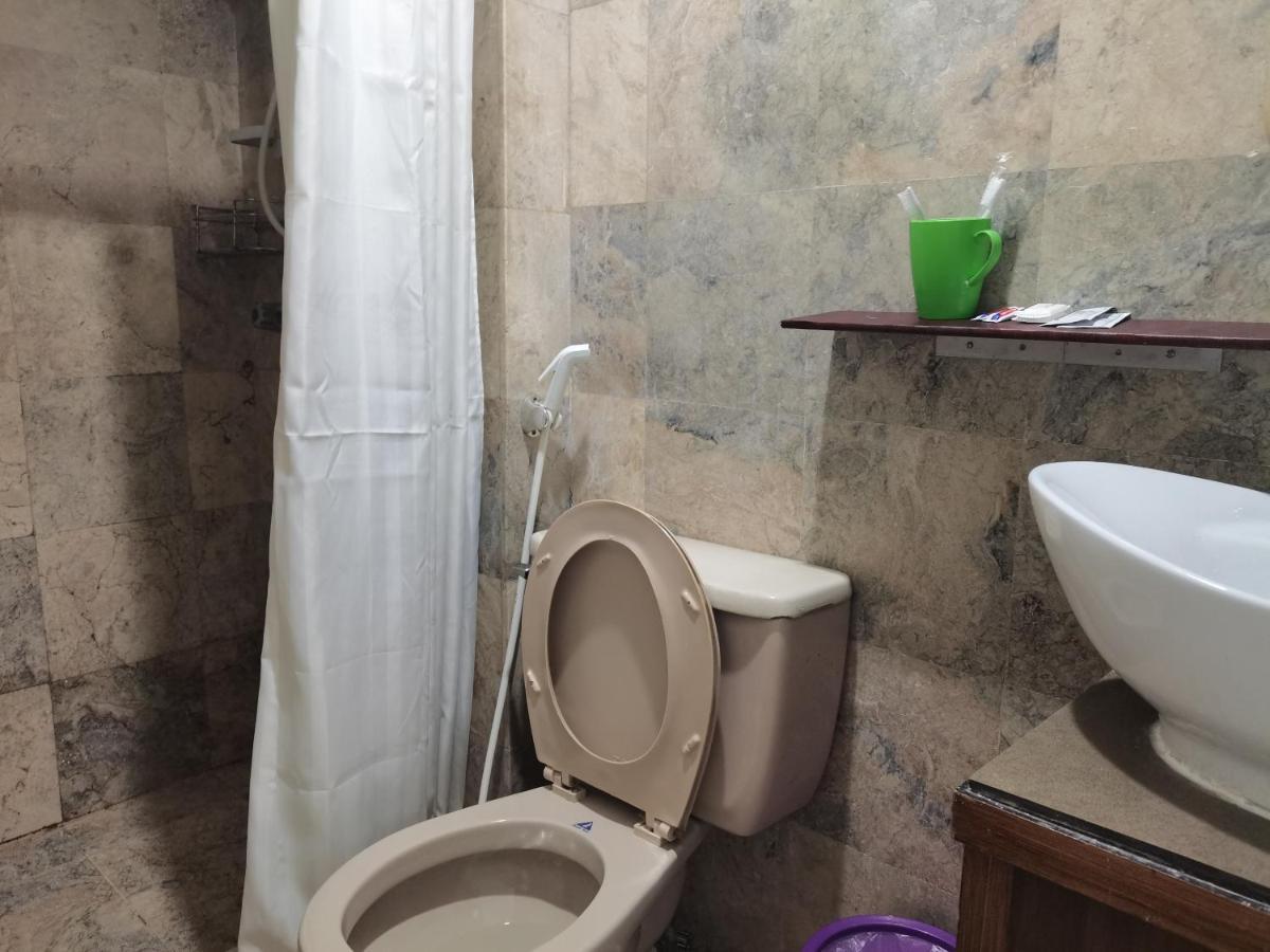 Accommodation Services Makati City ภายนอก รูปภาพ